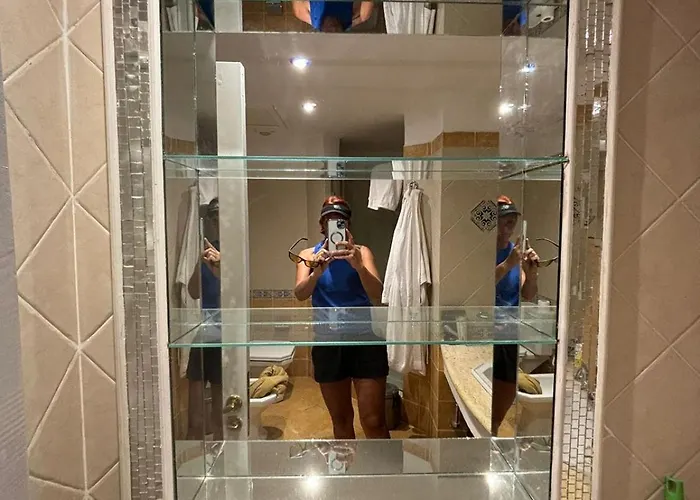 Domina Coral Bey Harem